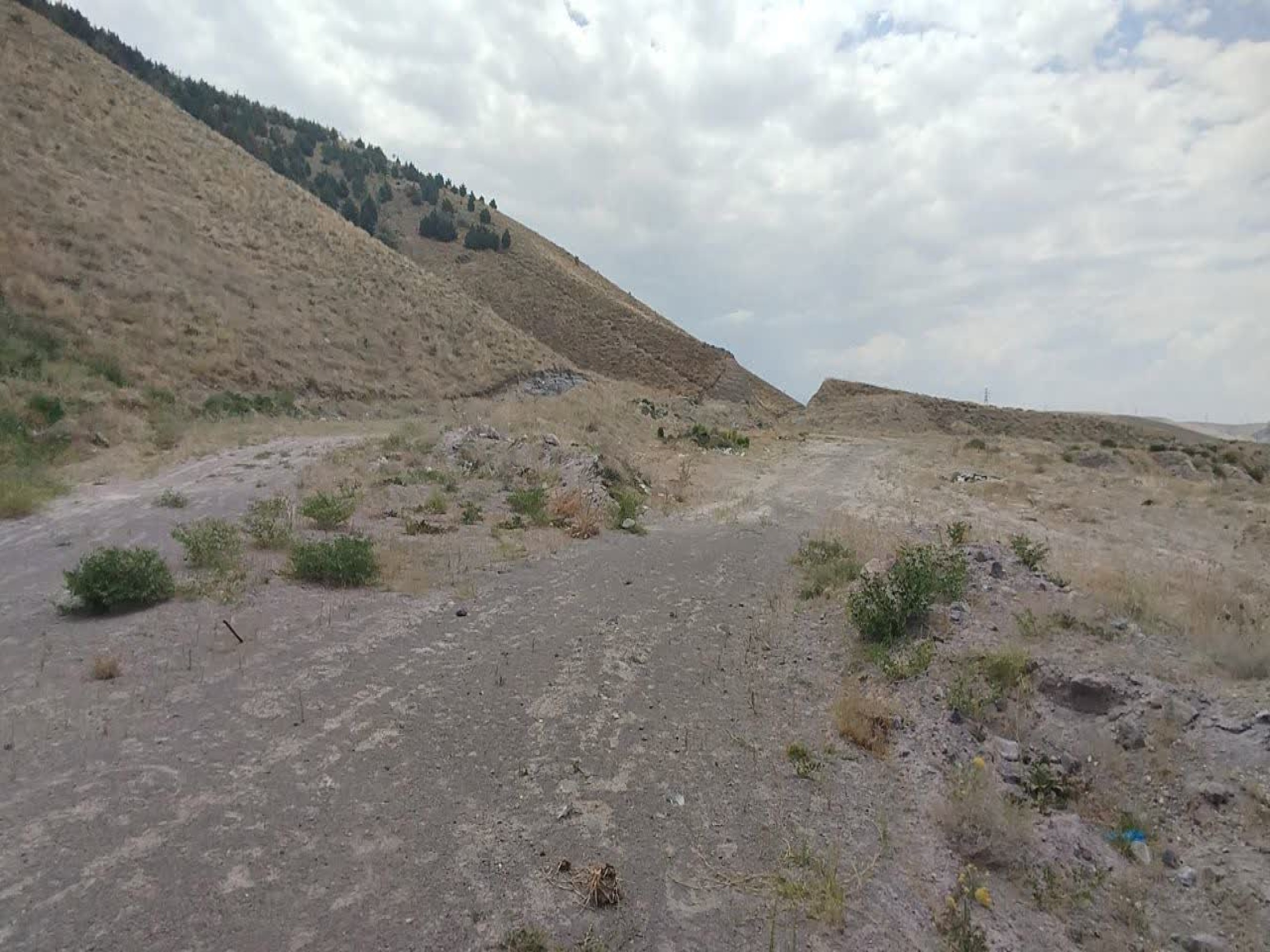 تصاویر زمین اختصاصی پروژه خوابگاه متاهلی